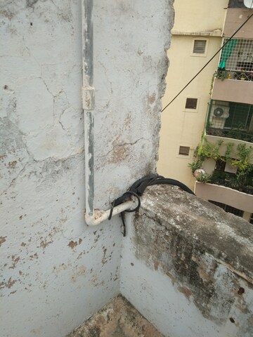 Balcony in 2 BHK Apartment at Alkapuri – for Rent
