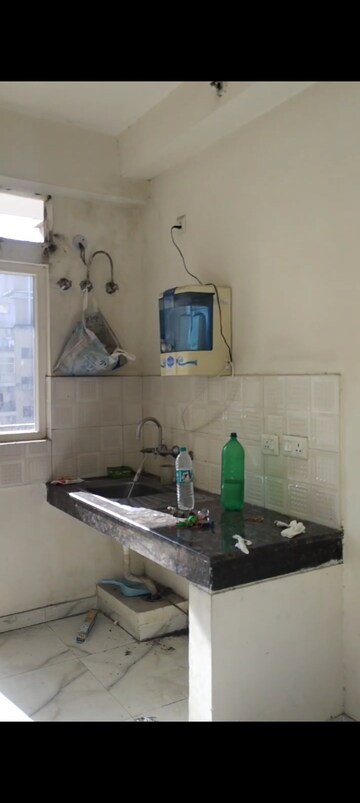 Kitchen in 2.5 BHK Apartment at Geotech Pristine Avenue, Sector 16c Greater Noida – for Rent