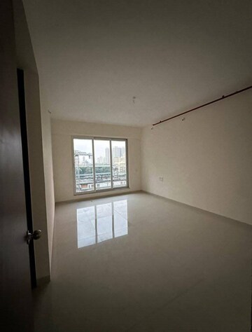 Room in 3 BHK Apartment at Thane West – for Rent