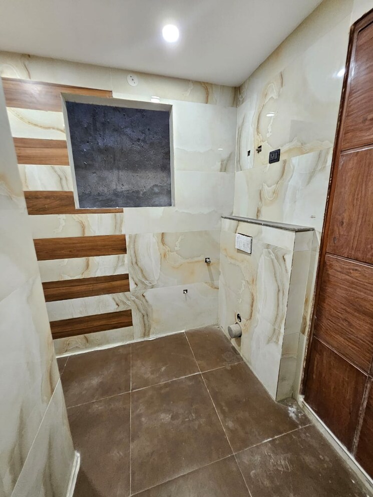 Bathroom, rps-savana 2 Bedroom 955 Sq.Ft. Apartment In Sector 88 Faridabad 7934563