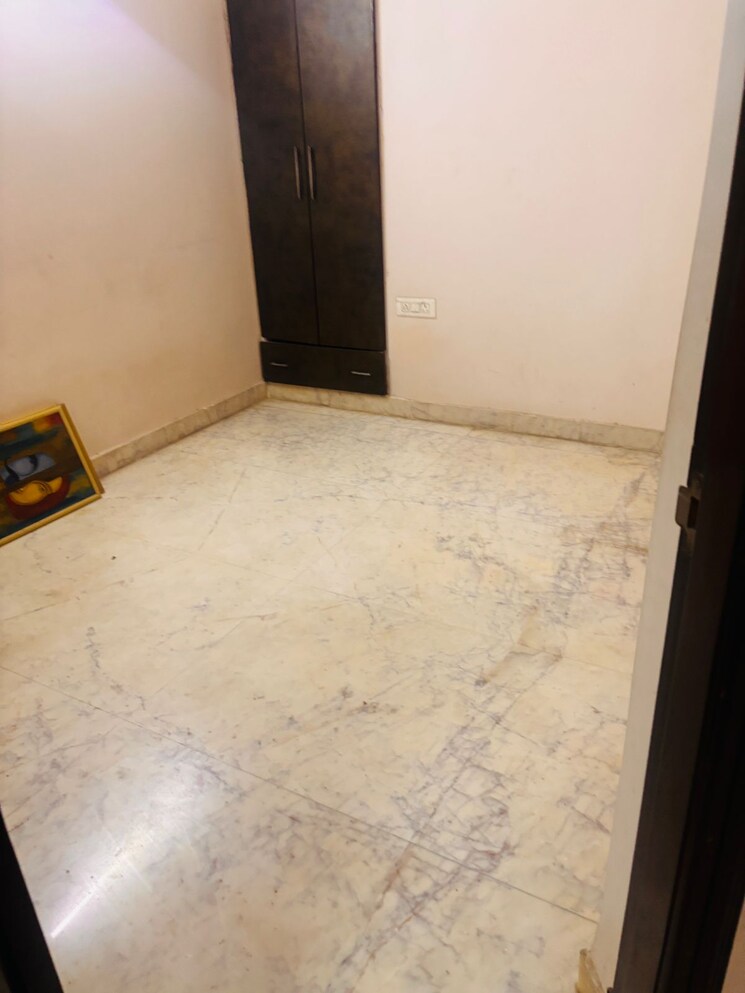Room, ip extension 3 Bedroom 1250 Sq.Ft. Apartment In Ip Extension Delhi 7934603