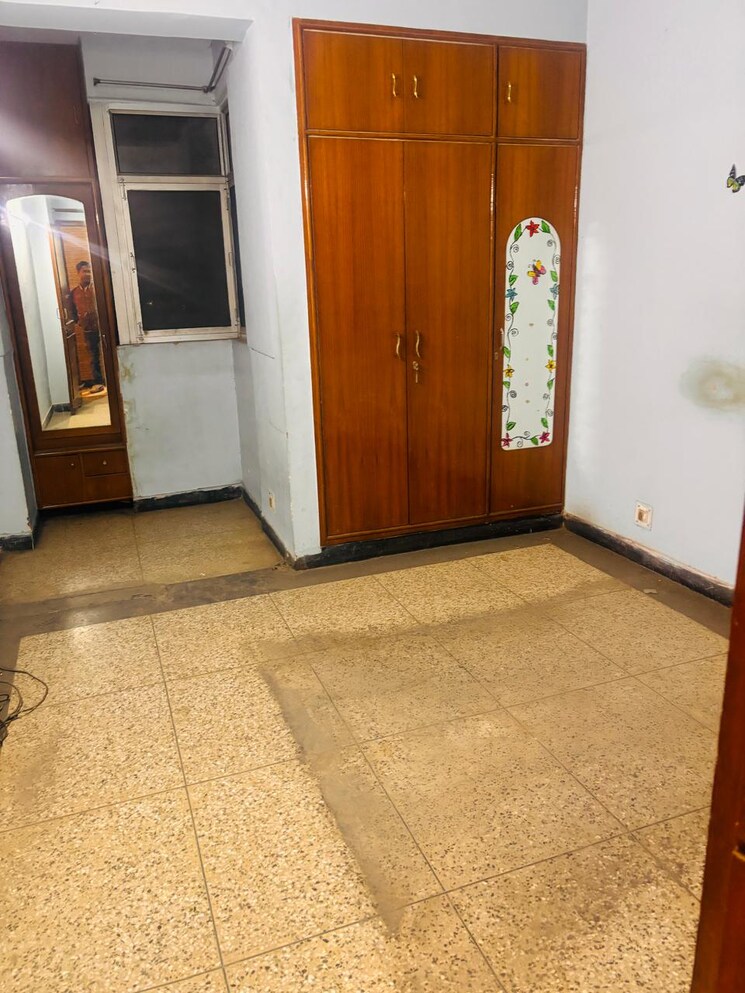 Room, ip extension 3 Bedroom 1250 Sq.Ft. Apartment In Ip Extension Delhi 7934603