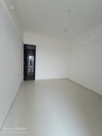 Room in 2 BHK Apartment at Mantra Park View Phase 2, Dhayari – for Rent
