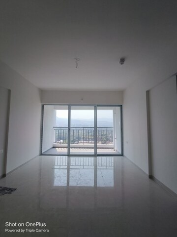 Room in 2 BHK Apartment at Mantra Park View Phase 2, Dhayari – for Rent
