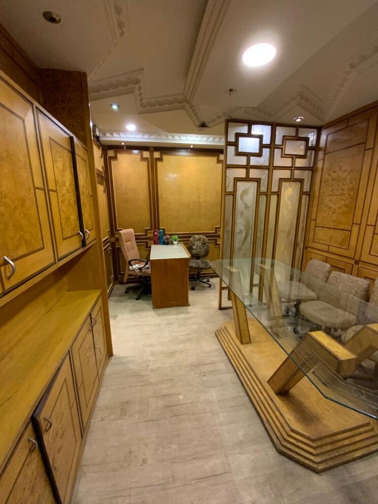 Team Area, park street Commercial Office Space 1000 Sq.Ft. In Park Street Kolkata 7934565