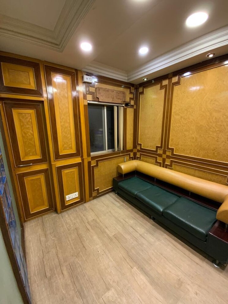 Team Area, park street Commercial Office Space 1000 Sq.Ft. In Park Street Kolkata 7934565