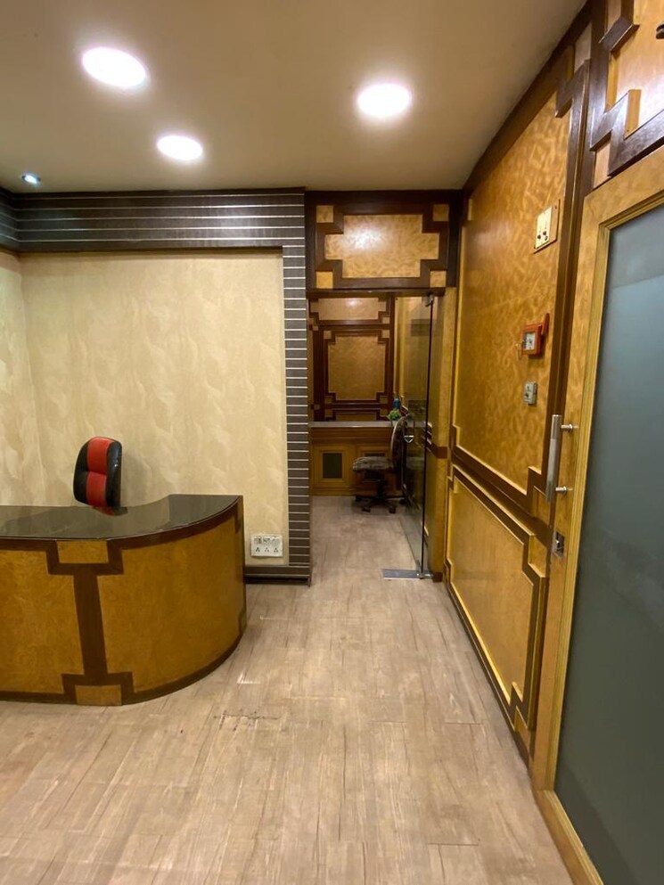 Team Area, park street Commercial Office Space 1000 Sq.Ft. In Park Street Kolkata 7934565