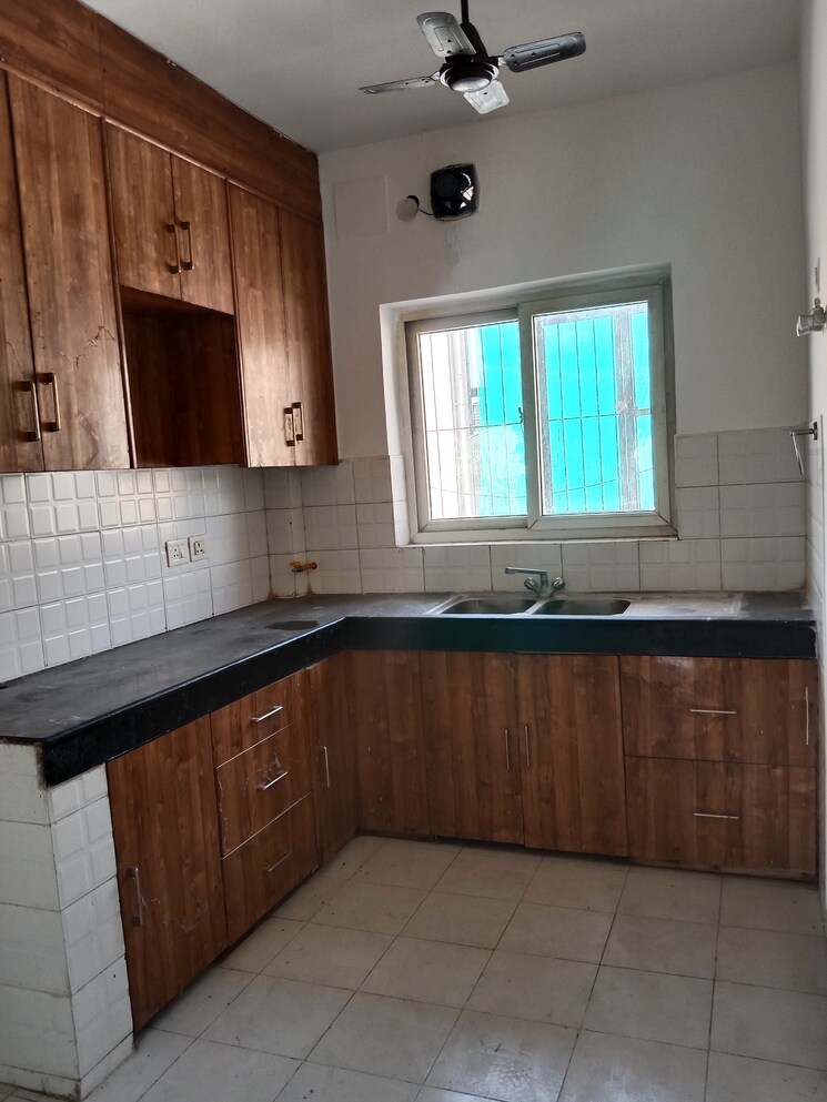 Kitchen, rps-savana 2.5 Bedroom 1450 Sq.Ft. Apartment In Sector 88 Faridabad 7934589