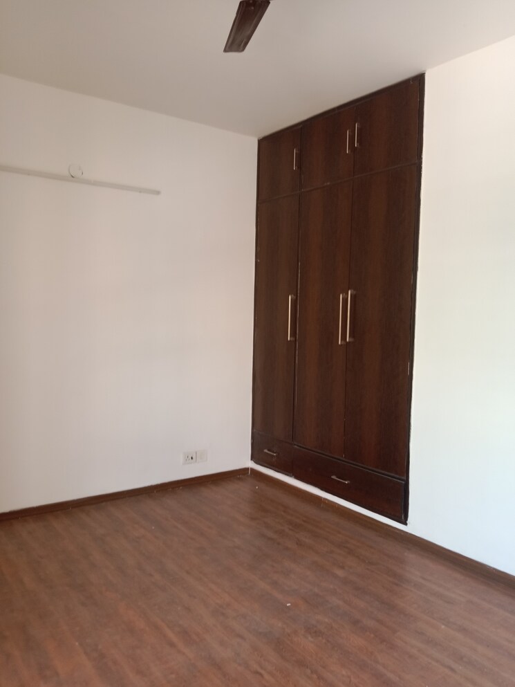 Room, rps-savana 2.5 Bedroom 1450 Sq.Ft. Apartment In Sector 88 Faridabad 7934589