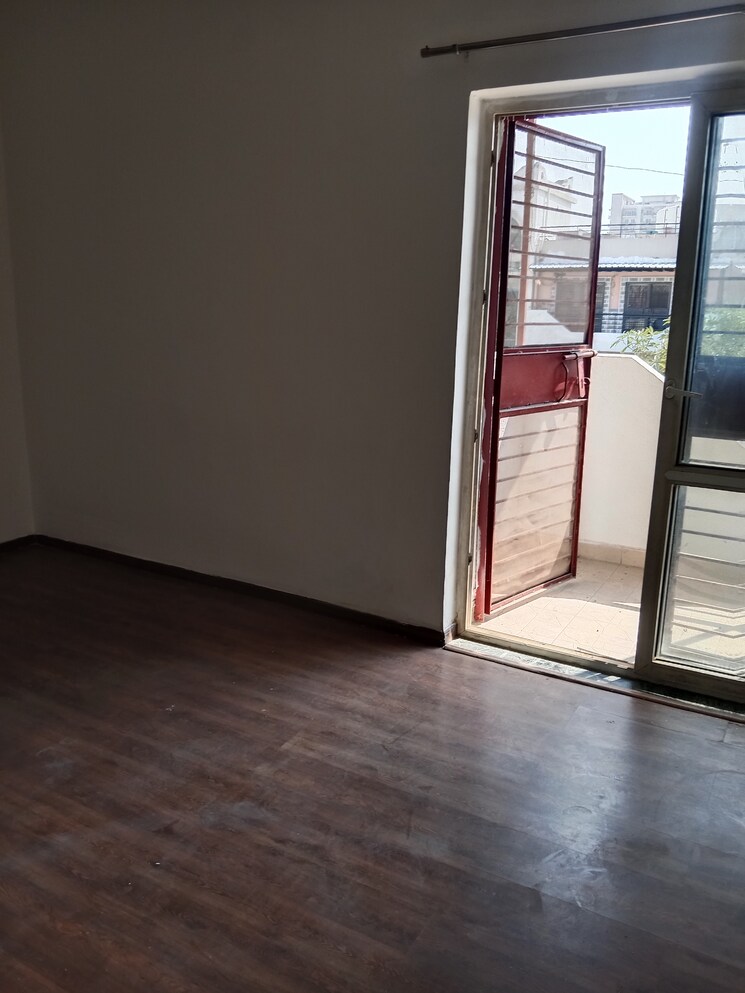 Room, rps-savana 2.5 Bedroom 1450 Sq.Ft. Apartment In Sector 88 Faridabad 7934589