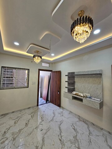 Room in 1.5 BHK Independent House at Bhawrasla – for Sale