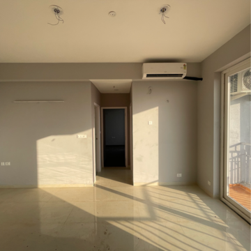 2 BHK Apartment For Rent in Supertech Hues, Sector 68
