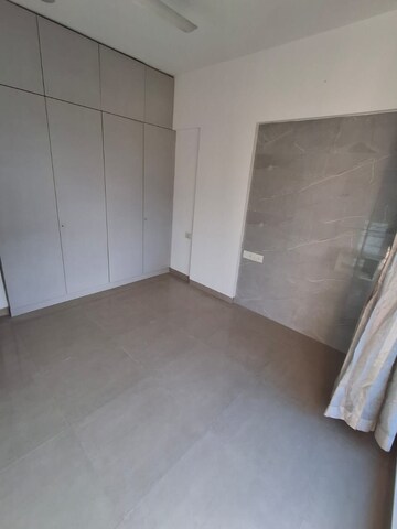 Bedroom in 2 BHK Apartment at Chembur – for Rent