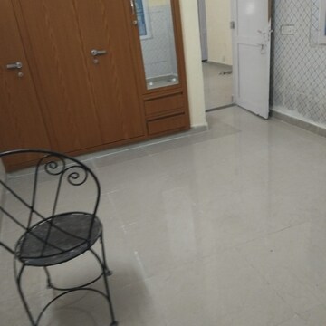 Bathroom in 6 BHK Independent House at Sector 52 – for Sale