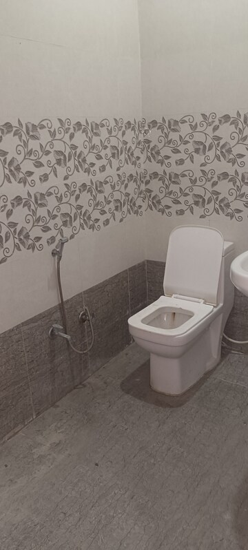 Bathroom in 2 BHK Builder Floor at Indira Nagar – for Rent
