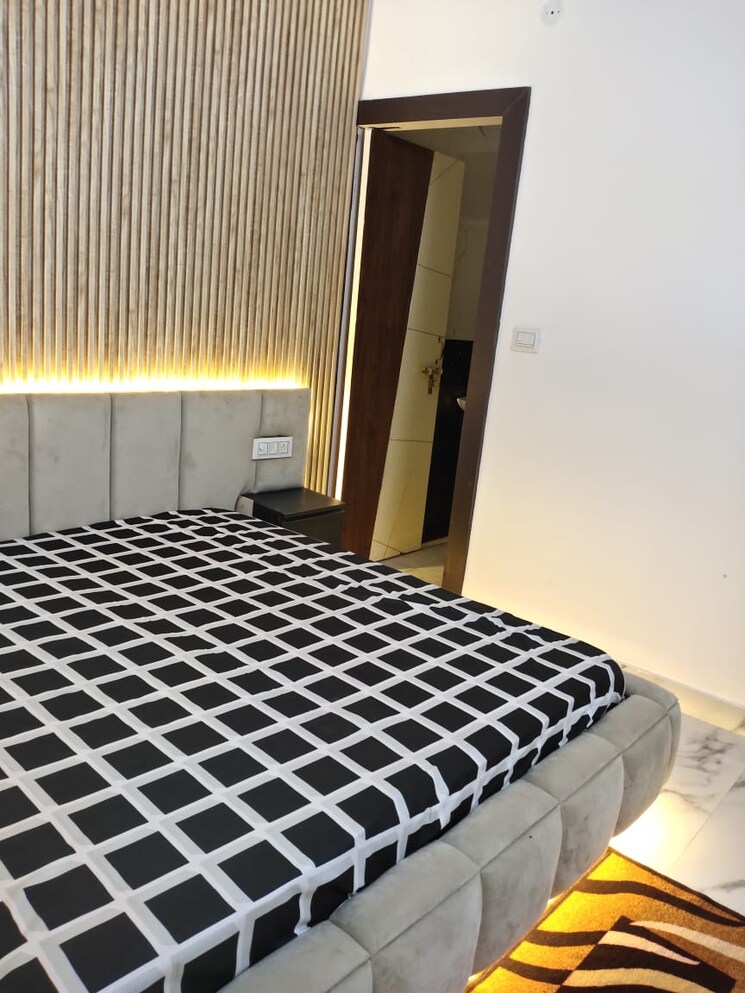 Master Bedroom, sector 73 3 Bedroom 1500 Sq.Ft. Builder Floor In Sector 73 Noida 7934680