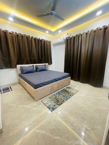 Living Room in 2 BHK Builder Floor at Sector 57 – for Rent