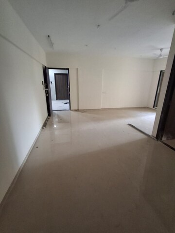 Living Room in 2 BHK Apartment at Chembur – for Rent