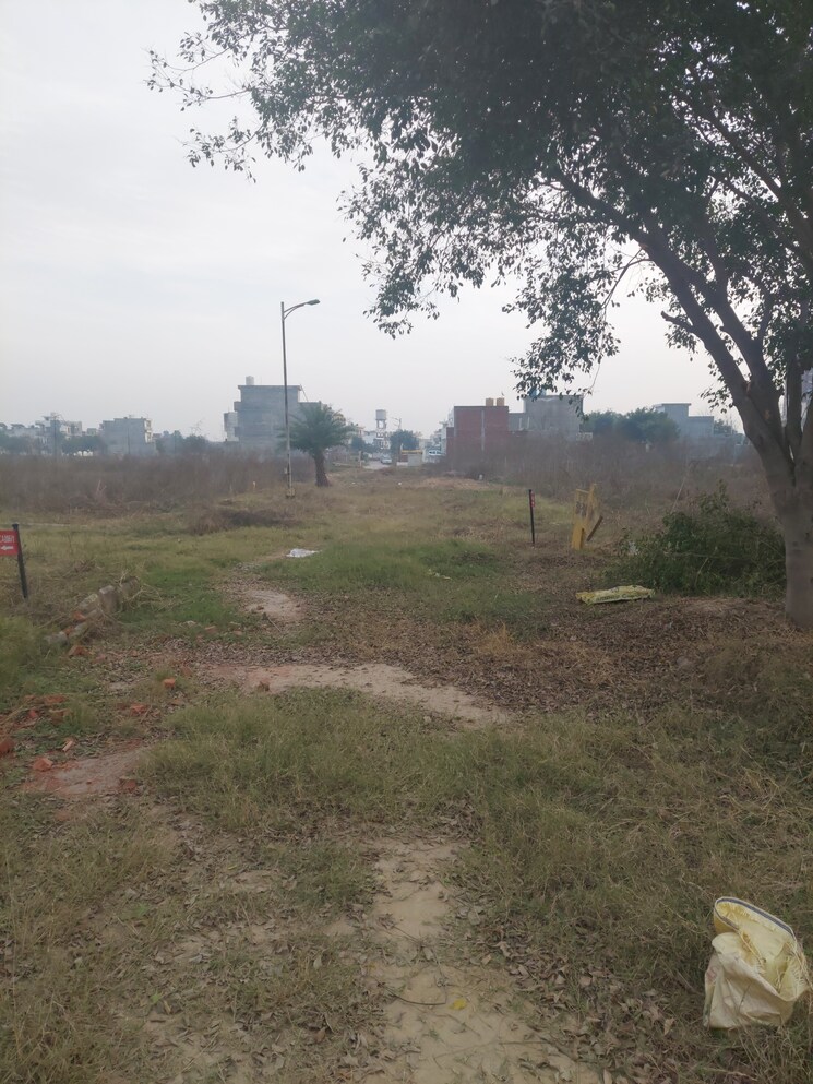 Garden, sector 92  200 Sq.Yd. Plot In Sector 92 Mohali 7934703