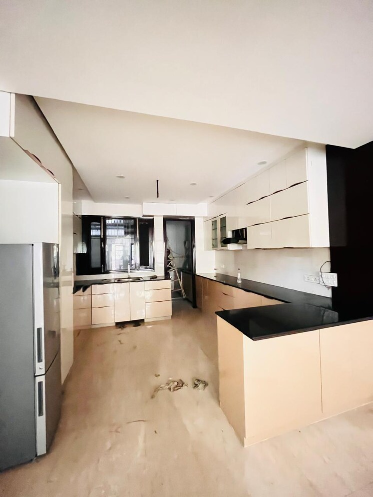 Kitchen, sector 40 6 Bedroom 200 Sq.Mt. Independent House In Sector 40 Noida 7934725