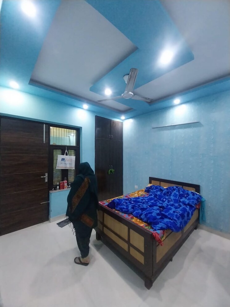 Bedroom, sector 91 3 Bedroom 200 Sq.Yd. Builder Floor In Sector 91 Faridabad 7934746