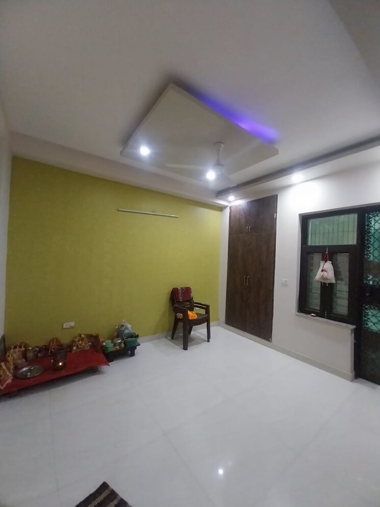 Living Room, sector 91 3 Bedroom 200 Sq.Yd. Builder Floor In Sector 91 Faridabad 7934746