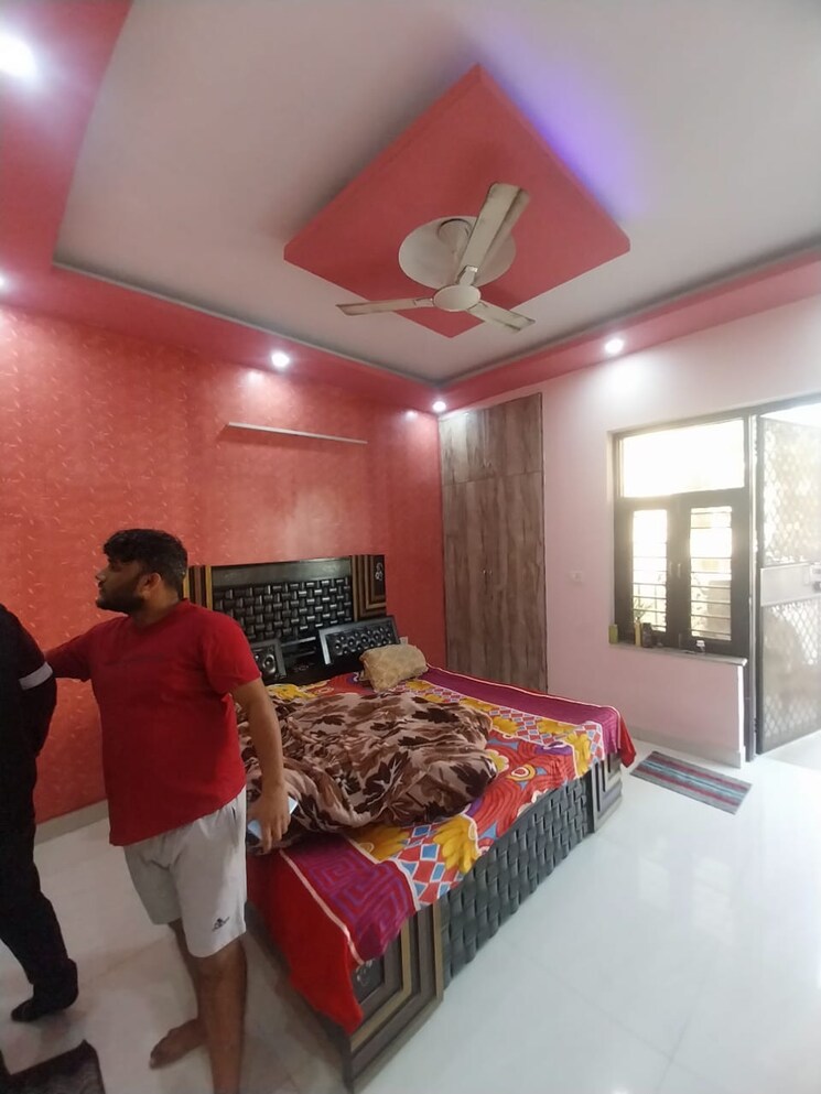 Bedroom, sector 91 3 Bedroom 200 Sq.Yd. Builder Floor In Sector 91 Faridabad 7934746