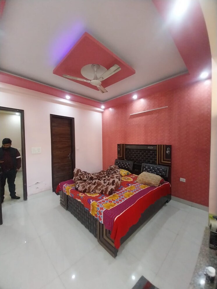 Bedroom, sector 91 3 Bedroom 200 Sq.Yd. Builder Floor In Sector 91 Faridabad 7934746