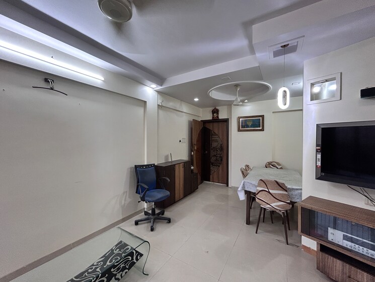 Living Room, suncity-complex 2 Bedroom 970 Sq.Ft. Apartment In Powai Mumbai 7934724