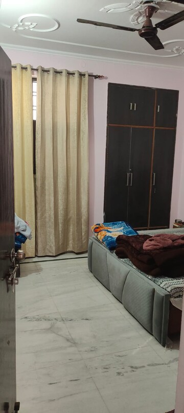 Bedroom in 2 BHK Apartment at Sector 47 – for Rent