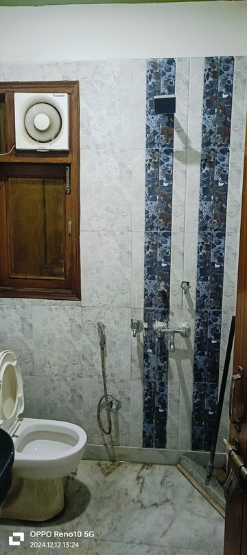 Living Room in 2 BHK Builder Floor at Vatika Kunj, Bhondsi – for Rent