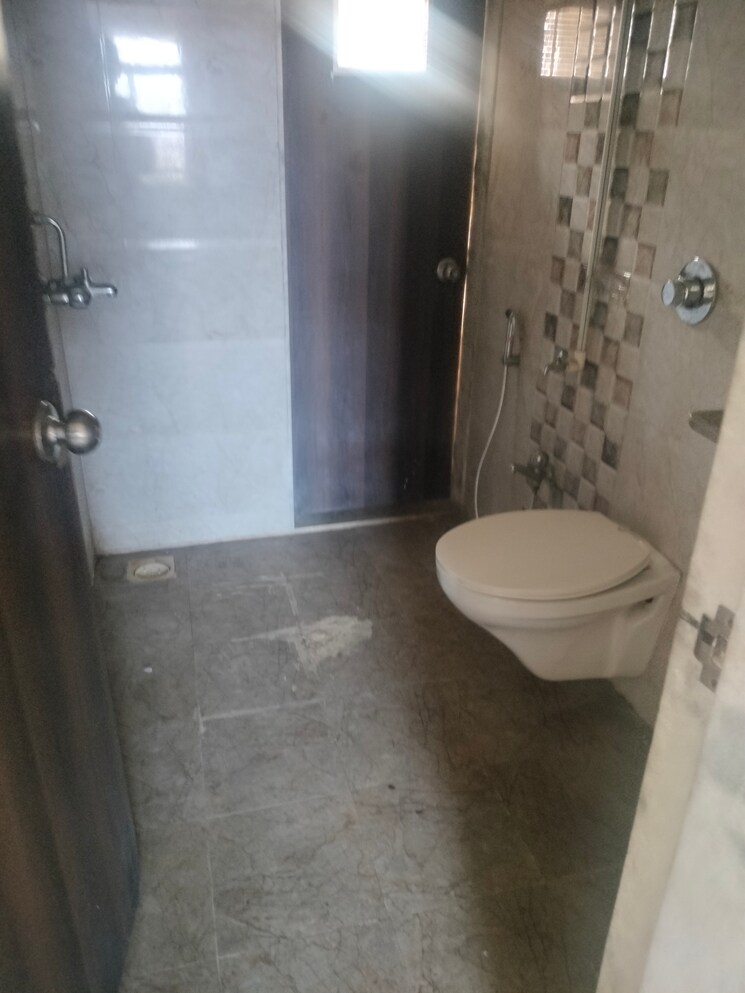 Bathroom, sagar-residency-thane 2 Bedroom 850 Sq.Ft. Apartment In Kasarvadavali Thane 7934828