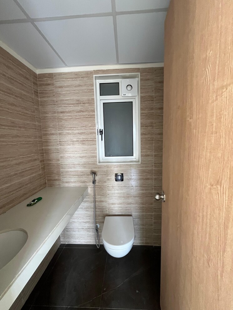 Attached Bathroom, lodha-crown-quality-homes-dombivli 2 Bedroom 650 Sq.Ft. Apartment In Dombivli East Thane 7934829