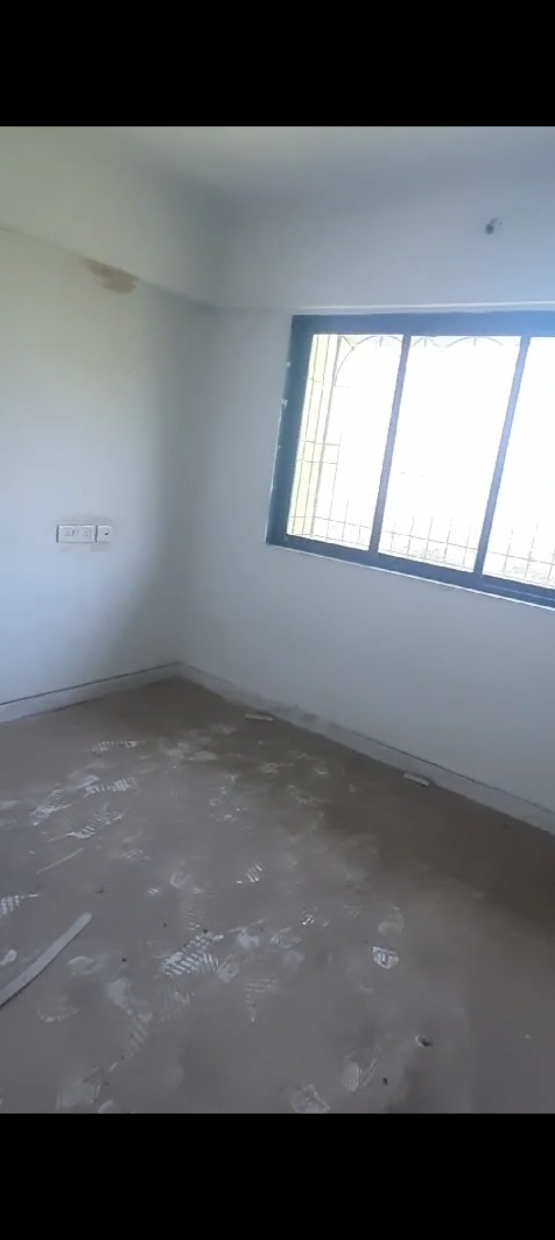 1 BHK Apartment For Sale in S V Road 