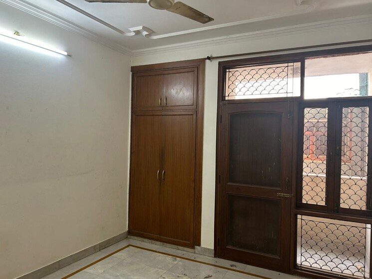 Room, sector 22 dwarka 2 Bedroom 1200 Sq.Ft. Apartment In Sector 22 Dwarka Delhi 7934873