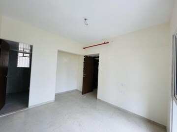 Room in 2 BHK Apartment at Dosti West County, Balkum Pada – for Rent