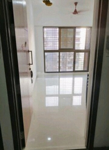 Room in 1 BHK Apartment at Swastik Residency 1, Ghodbunder Road – for Rent