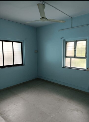 Room in 2 BHK Apartment at Anand Chaaya, Prabhadevi – for Sale