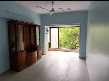 Room in 2 BHK Apartment at Anand Chaaya, Prabhadevi – for Sale