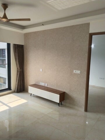 Room in 3 BHK Apartment at Godrej Urban Park, Chandivali – for Rent