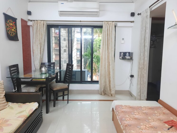 Living Room, bandra west 4 Bedroom 1700 Sq.Ft. Apartment In Bandra West Mumbai 7935046