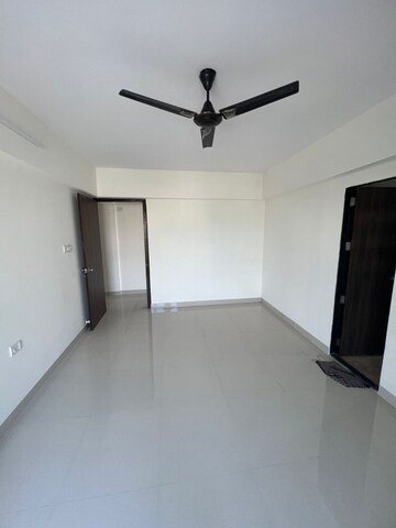 Room in 2 BHK Apartment at Tilak Indrayani, Tilak Nagar – for Rent
