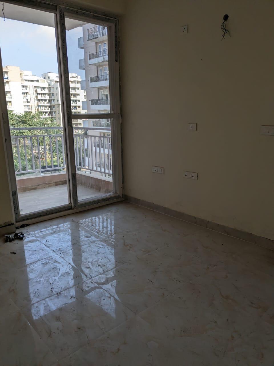 3 BHK + Servant Room Apartment For Sale in Pioneer Park Presidia