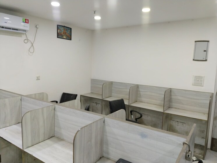 Bathroom, salt lake sector v Commercial Office Space 1100 Sq.Ft. In Salt Lake Sector V Kolkata 7935093