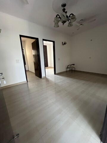 Room in 2 BHK Builder Floor at Sainik Colony – for Sale