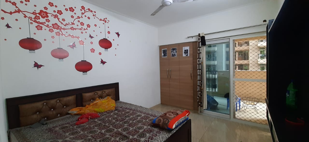 2 BHK Apartment For Sale in Prateek Wisteria