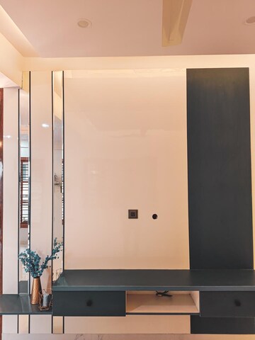 Furnished Amenities in 5 BHK Independent House at Suvilas Royal Gardenia, Abbigere – for Sale