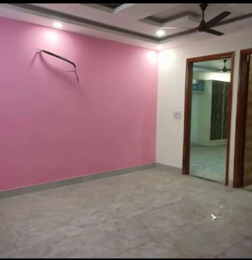 Room in 2 BHK Builder Floor at Himmatpuri – for Sale