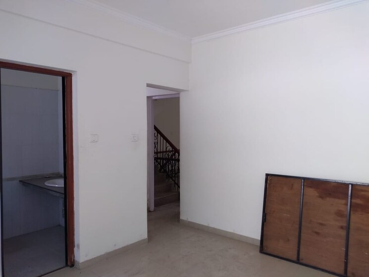 Room, dorabjee-paradise-building-a-b-condominium 3.5 Bedroom 2700 Sq.Ft. Villa In Mohammadwadi Pune 7935558