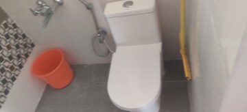 Attached Bathroom in 2 BHK Apartment at Peelamedu – for Rent